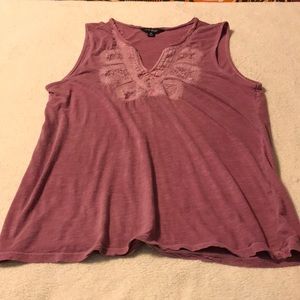 Lucky Brand sleeveless shirt. Size M.